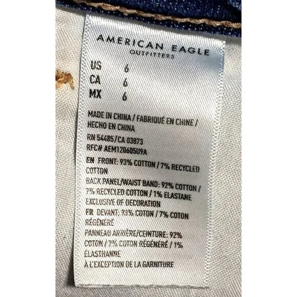 American Eagle Jean Shorts Womens Size 6 Distressed Denim Strigid Mom Short Blue - Picture 4 of 12